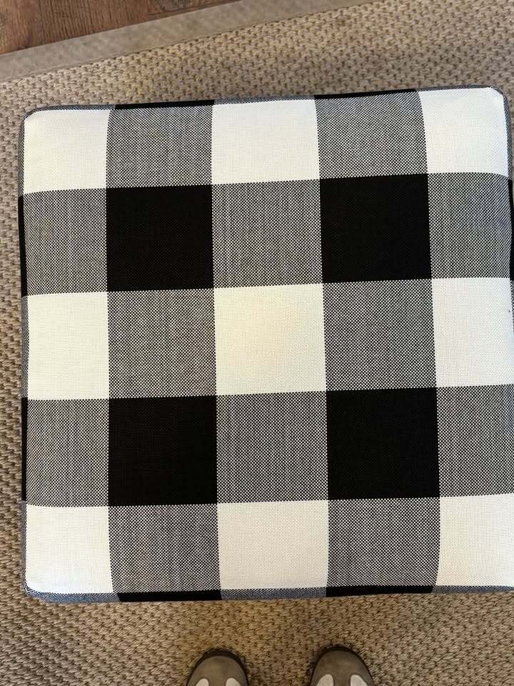 🪑 Black & White Checkered Cube Ottoman