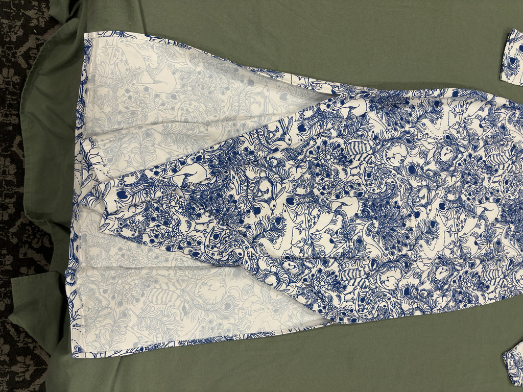 Lilly Pulitzer Blue and White Printed Maxi Dress - Small