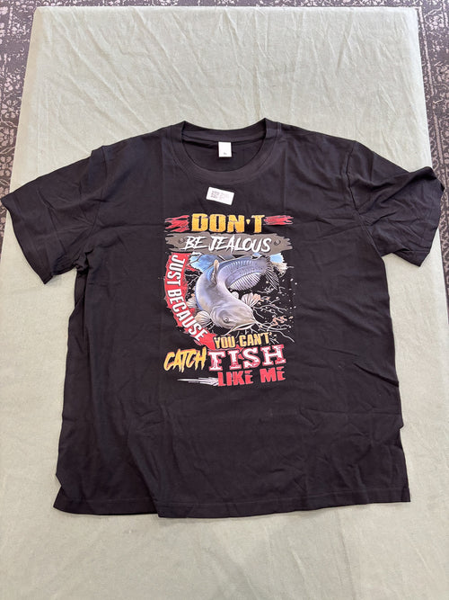 Black Fishing Graphic T-Shirt XL - Don't Be Jealous Catching