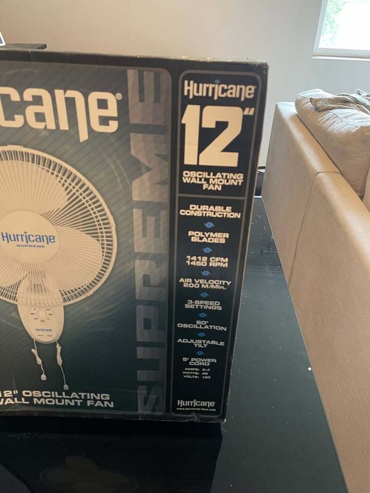 Hurricane 12" Oscillating Wall‐Mount Fan