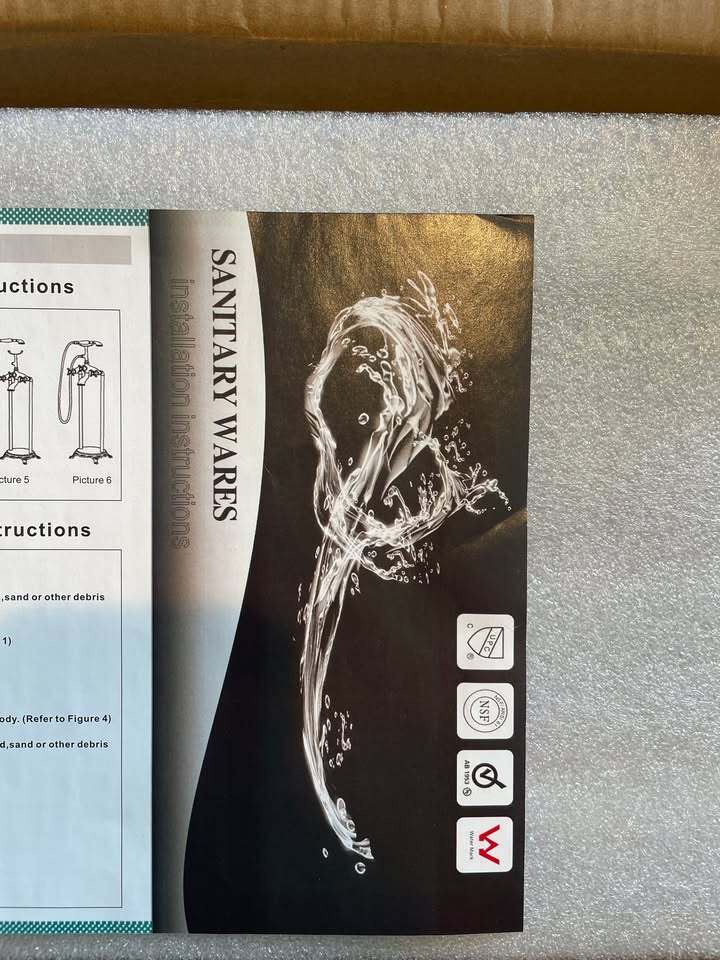 Sanitary Wares Floor Standing Faucet with Hand Shower