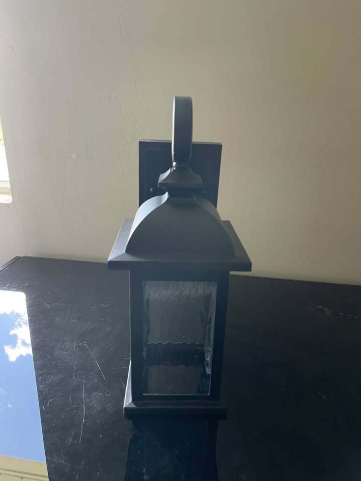 Black Outdoor Light Fixture – 1 Piece (Modern Exterior Wall Light)