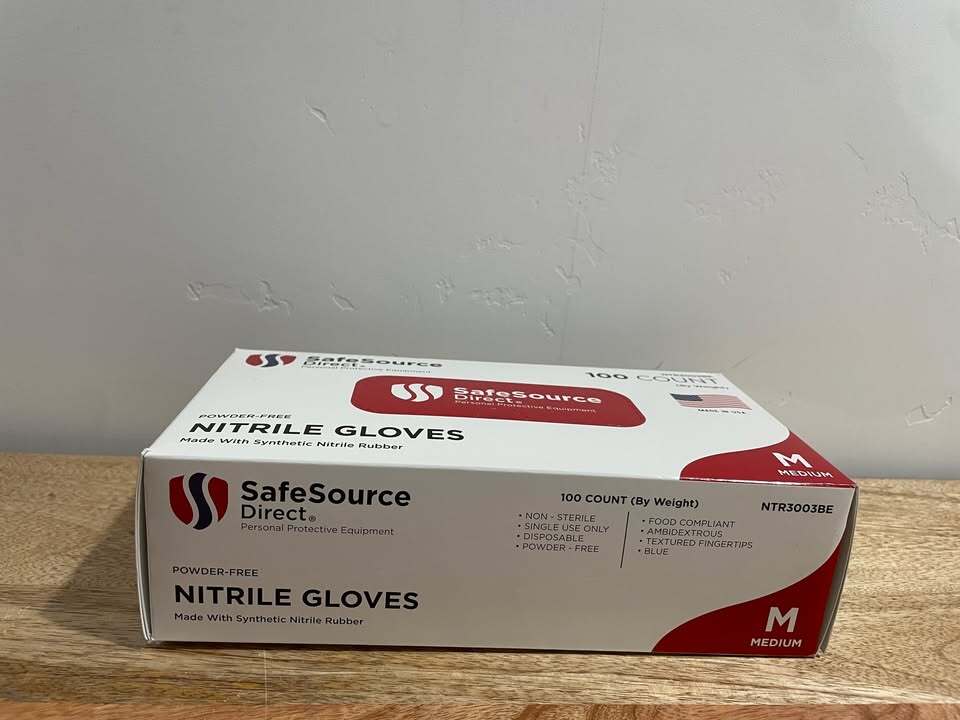 🧤 SafeSource Direct Nitrile Gloves – 100 Count | Size M