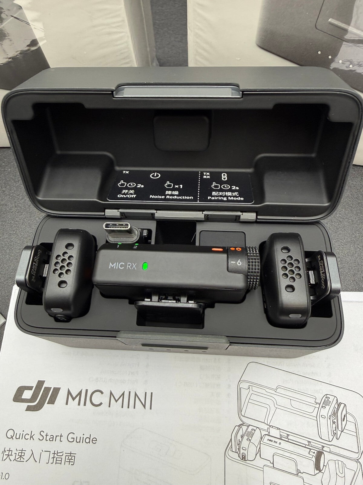 DJI Mic Mini 2TX 1RX Wireless Mic Kit w/ Charging Case