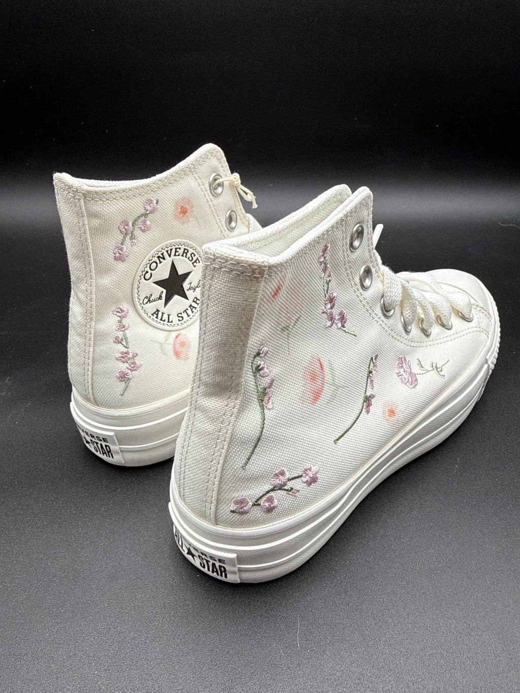 Converse Chuck Taylor Floral High Tops White Women’s 8 NIB