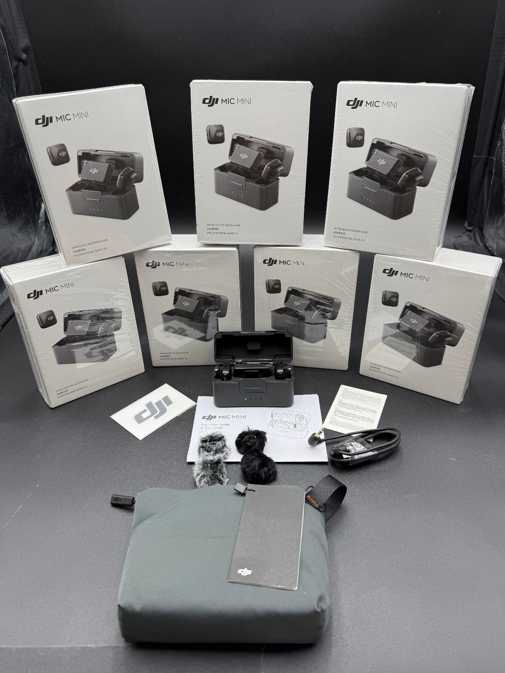 DJI Mic Mini 2TX 1RX Wireless Mic Kit w/ Charging Case