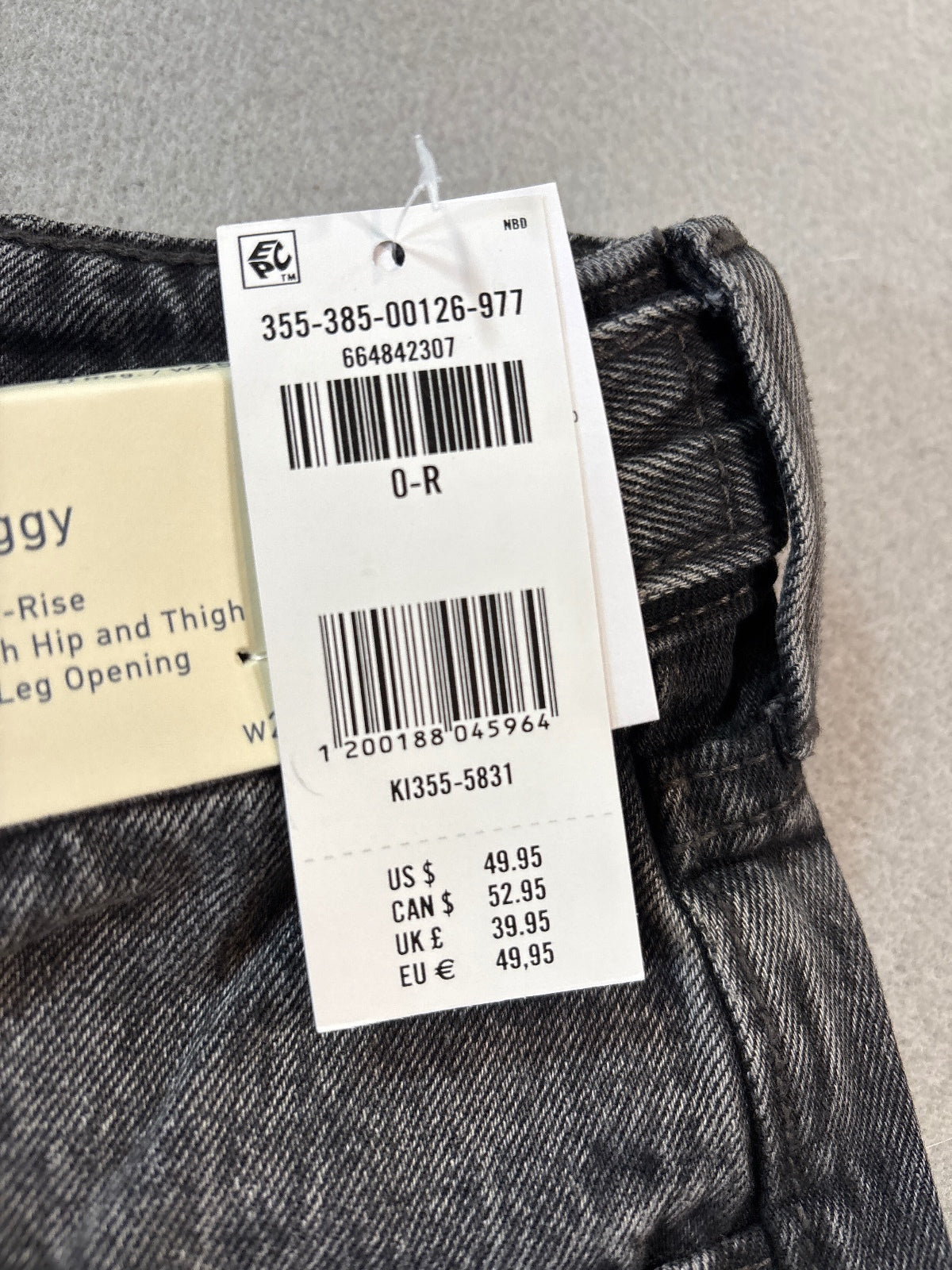 Hollister Low-Rise Baggy Jeans in Black, Size W25 Regular