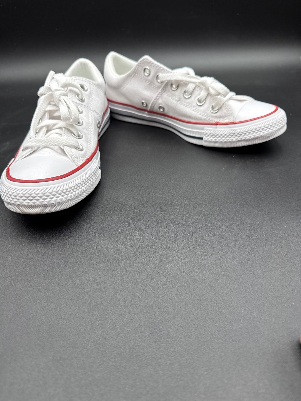 Converse Chuck Taylor All Star Low White Womens 8 New