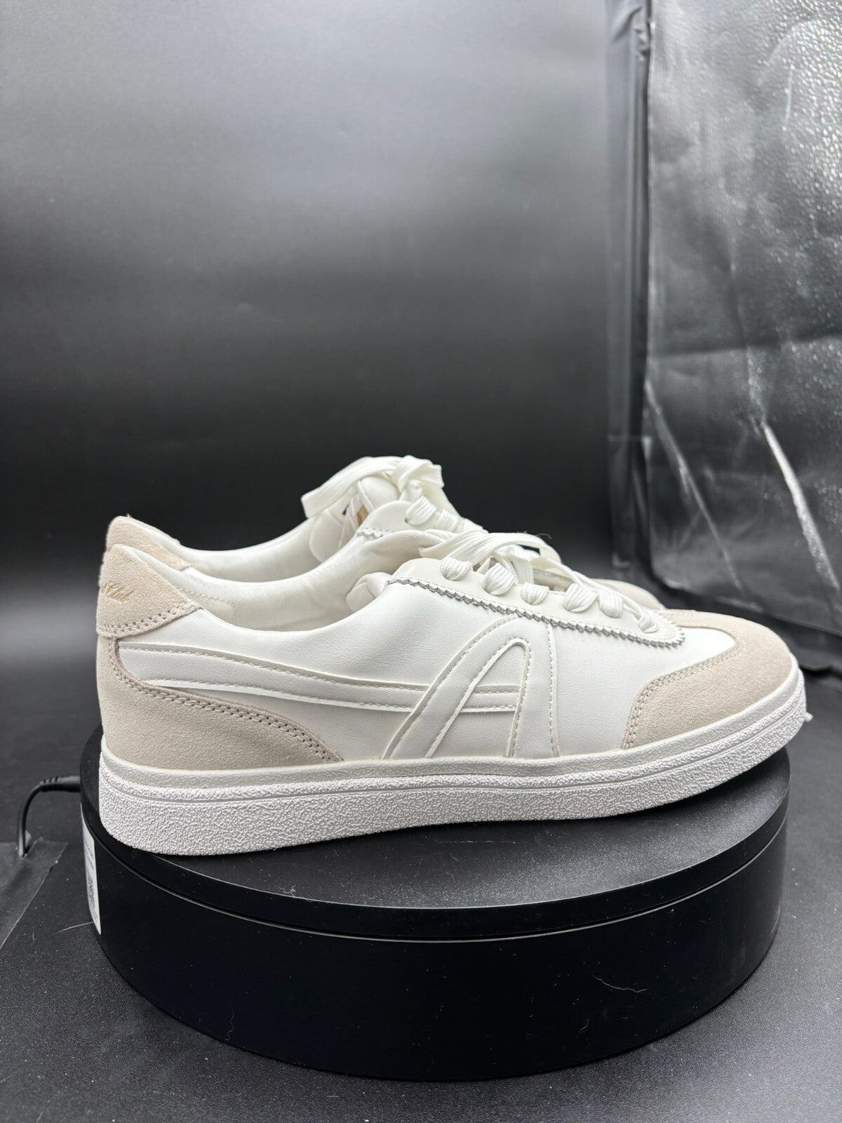 ALDO Club Trainer – White Leather/Suede – Men’s Size 9.5