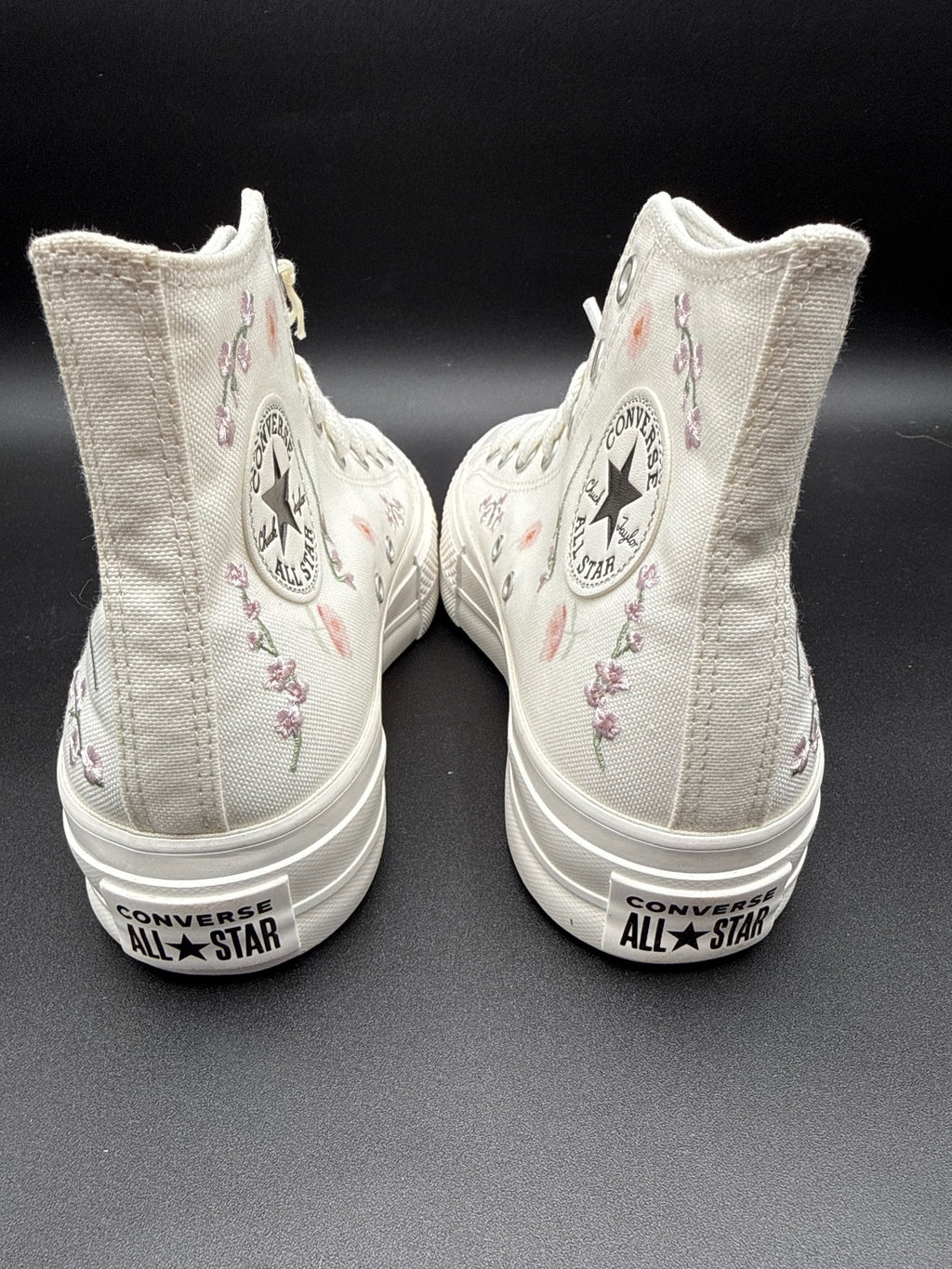 Converse Chuck Taylor Floral High Tops White Women’s 8 NIB