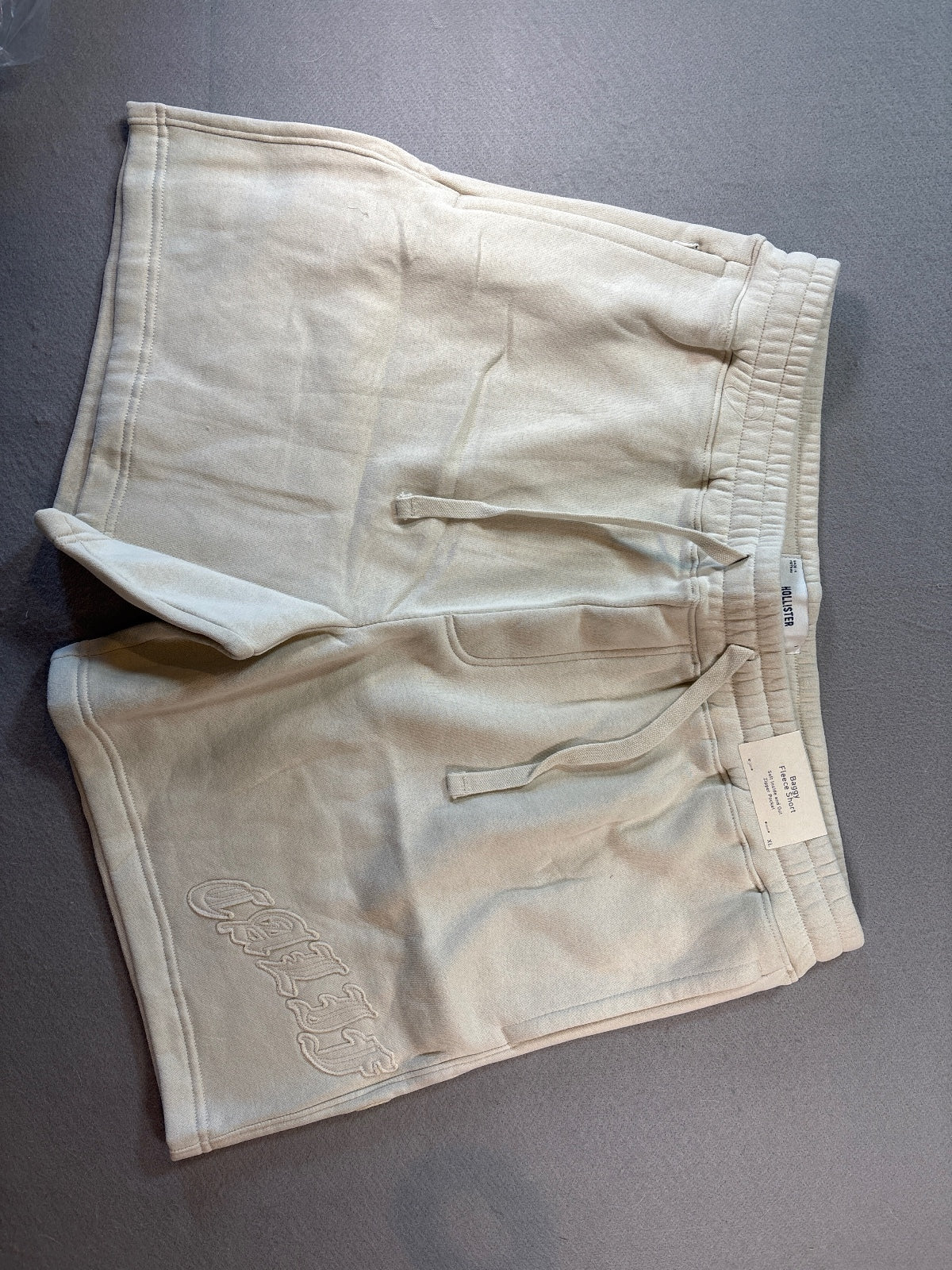 Hollister Baggy Fleece Shorts XL Cream Soft Zipper Pockets