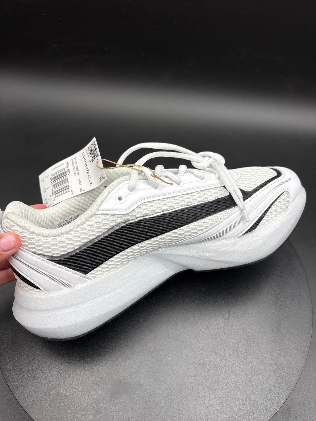 Adidas Light Breeze White and Black Running Shoes Size 10