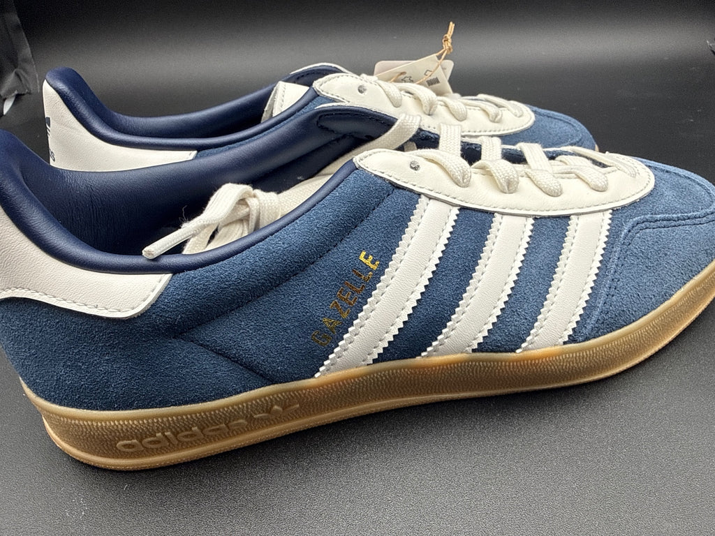 Adidas Gazelle Indoor Sneakers Size 8 US Blue White Gum Sole