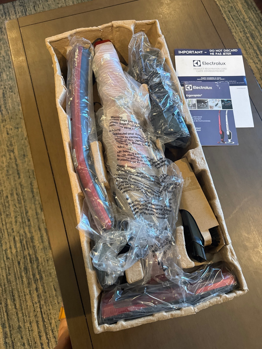 Electrolux Ergorapido Pet Cordless Vacuum Cleaner - Red