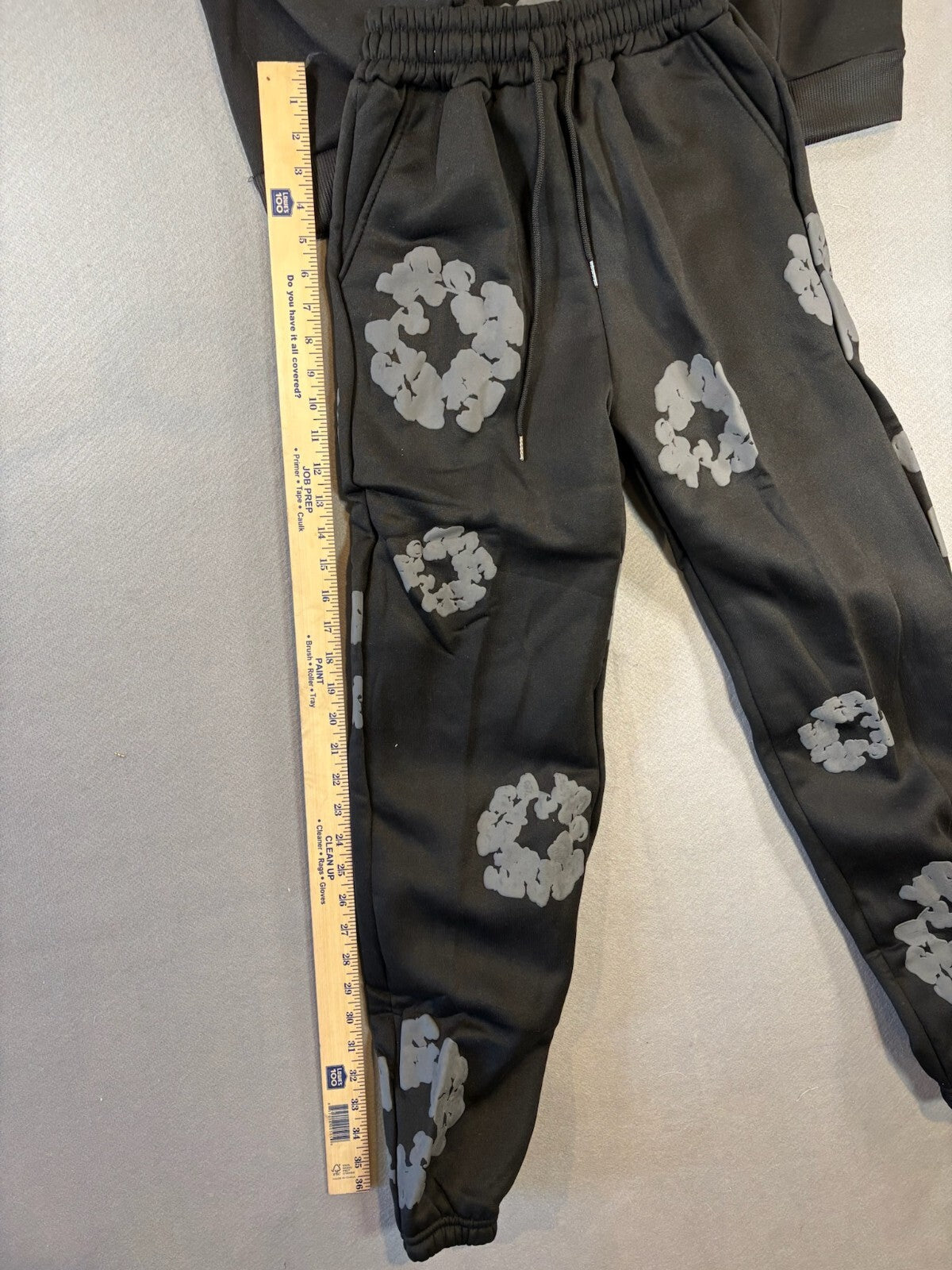 Black Hoodie and Jogger Set with Gray Floral Patterns - Size Small
