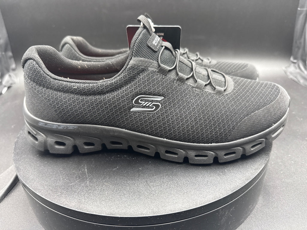 Skechers Glide-Step Water Repellent Slip-Resistant Women 10