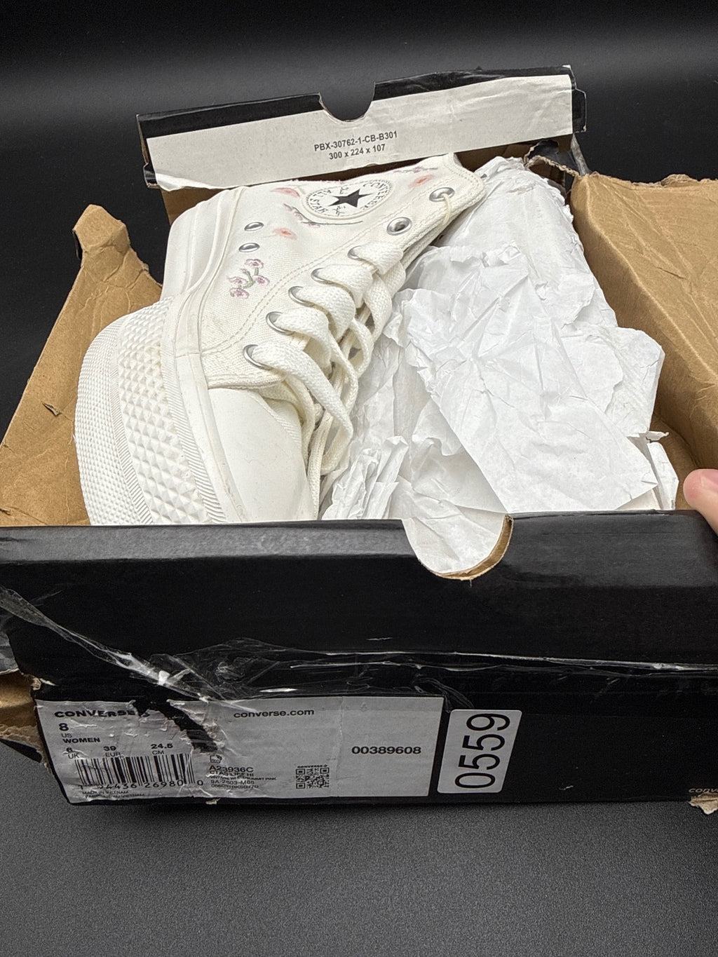 Converse Chuck Taylor Floral High Tops White Women’s 8 NIB