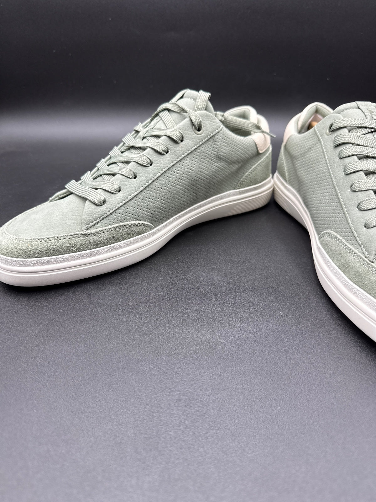 Aldo Sage Green Low Top Sneakers Men’s Size 12 New w/ Box