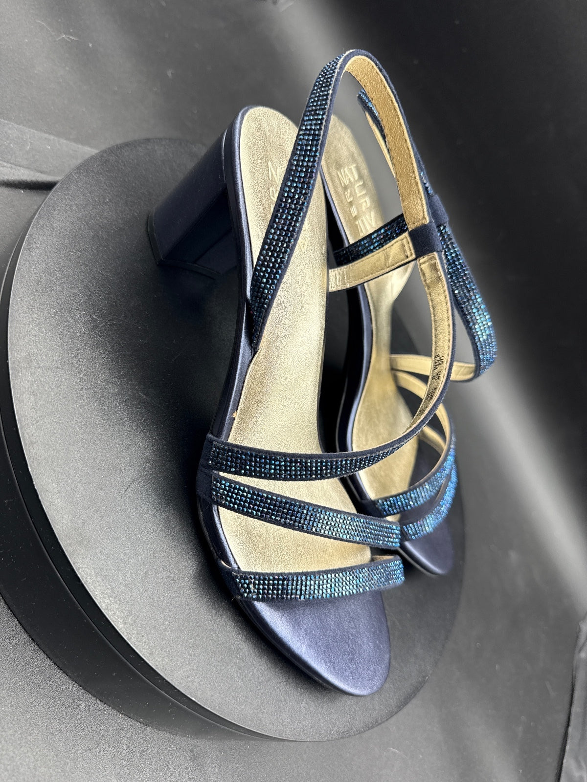 Naturalizer Vanessa 2 Navy Strappy Block Heel Sandals Size 8