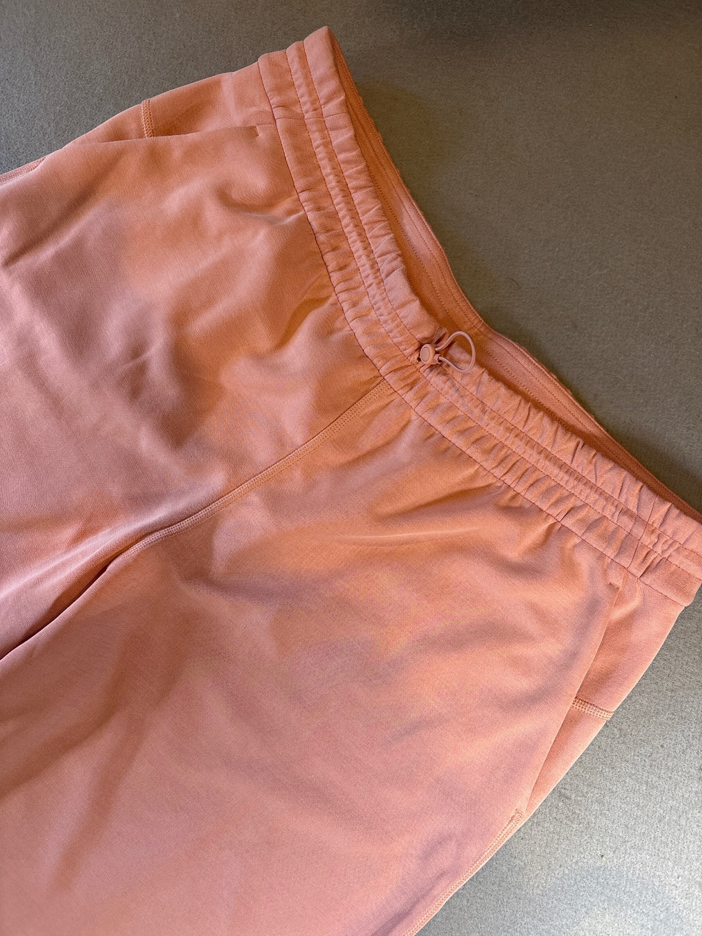 Lululemon Pink Cropped Sweatpants Size 14