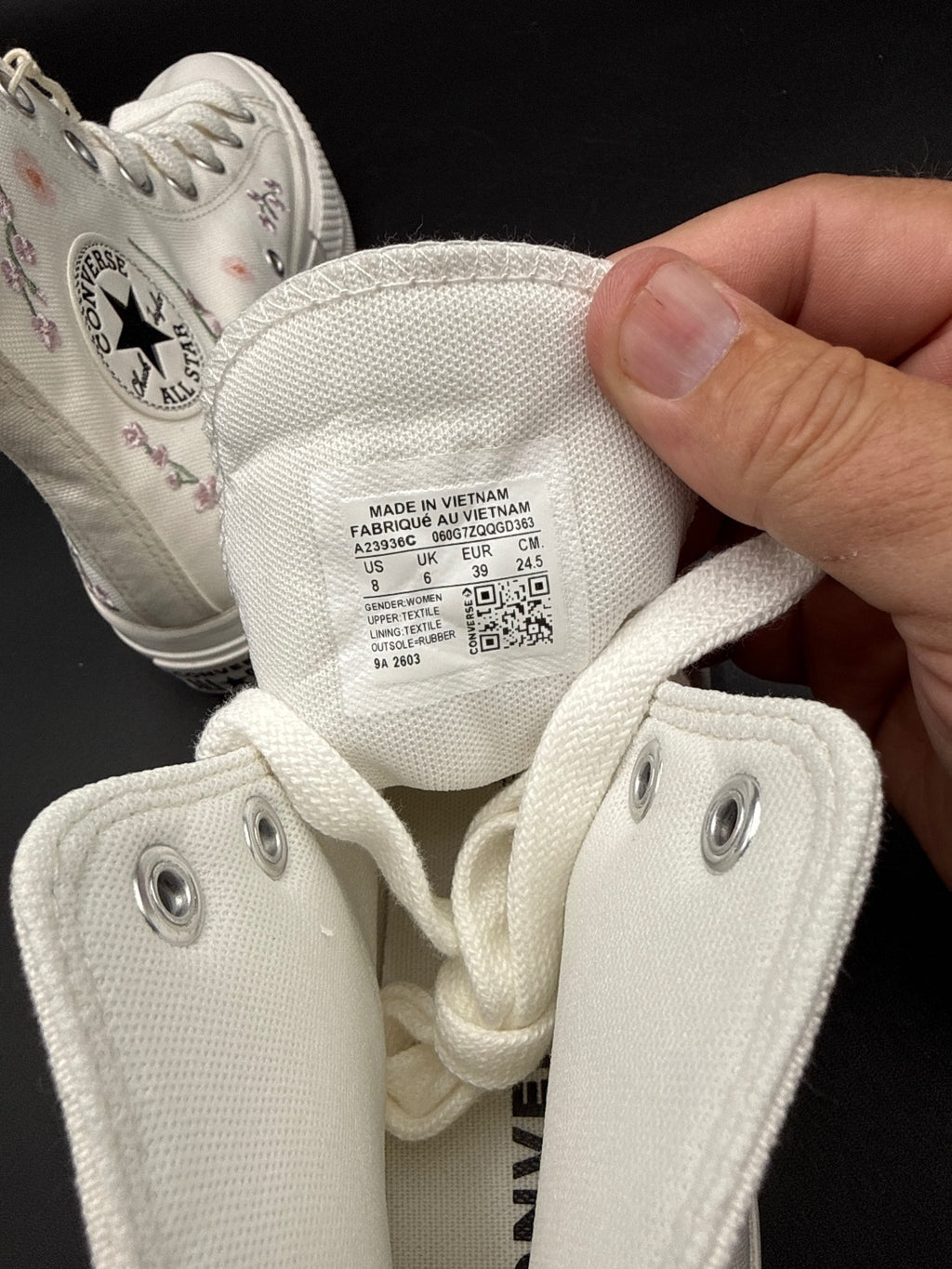 Converse Chuck Taylor Floral High Tops White Women’s 8 NIB