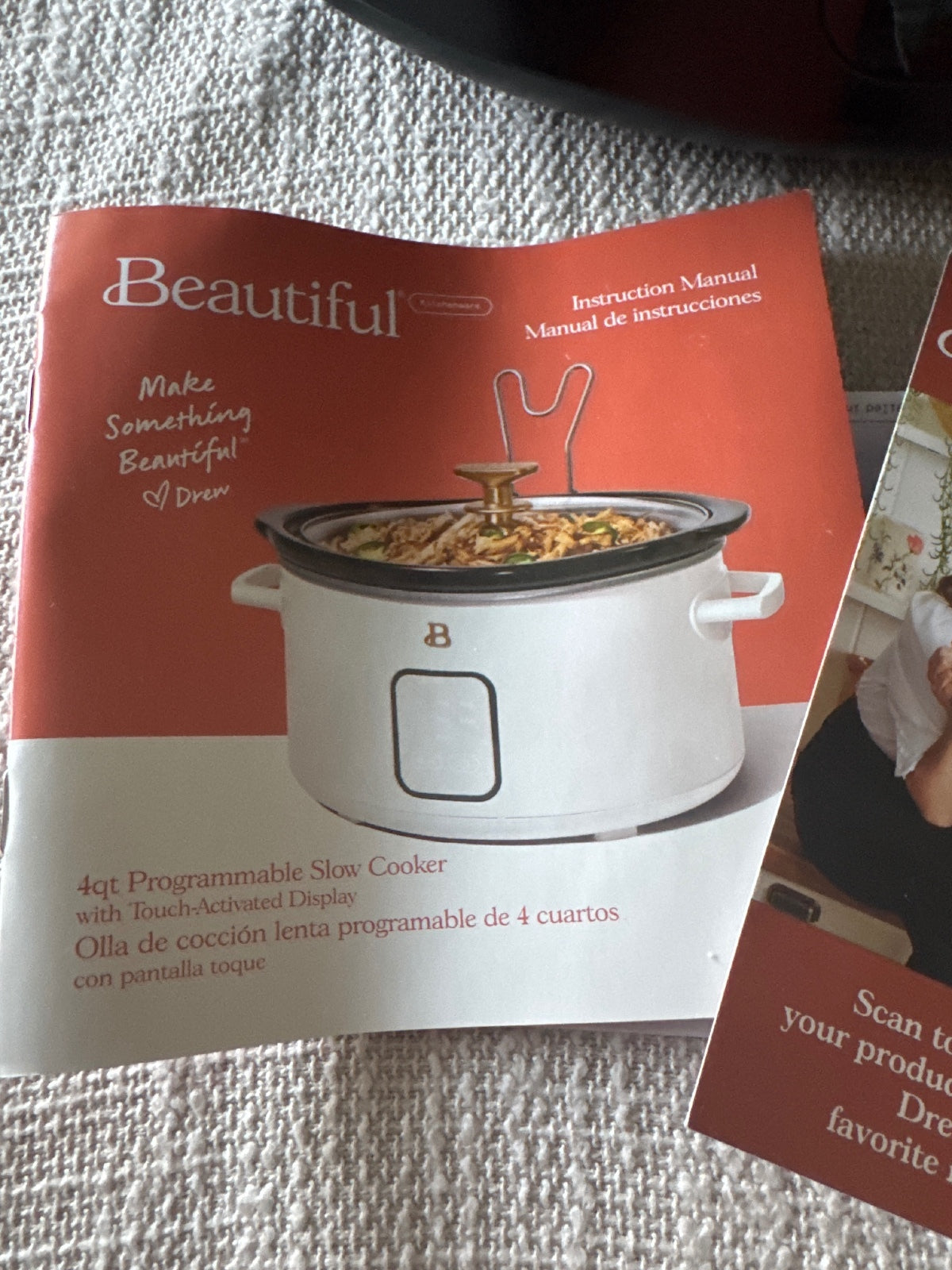 Beautiful 4qt Programmable Slow Cooker with Touch-Activated Display - Black