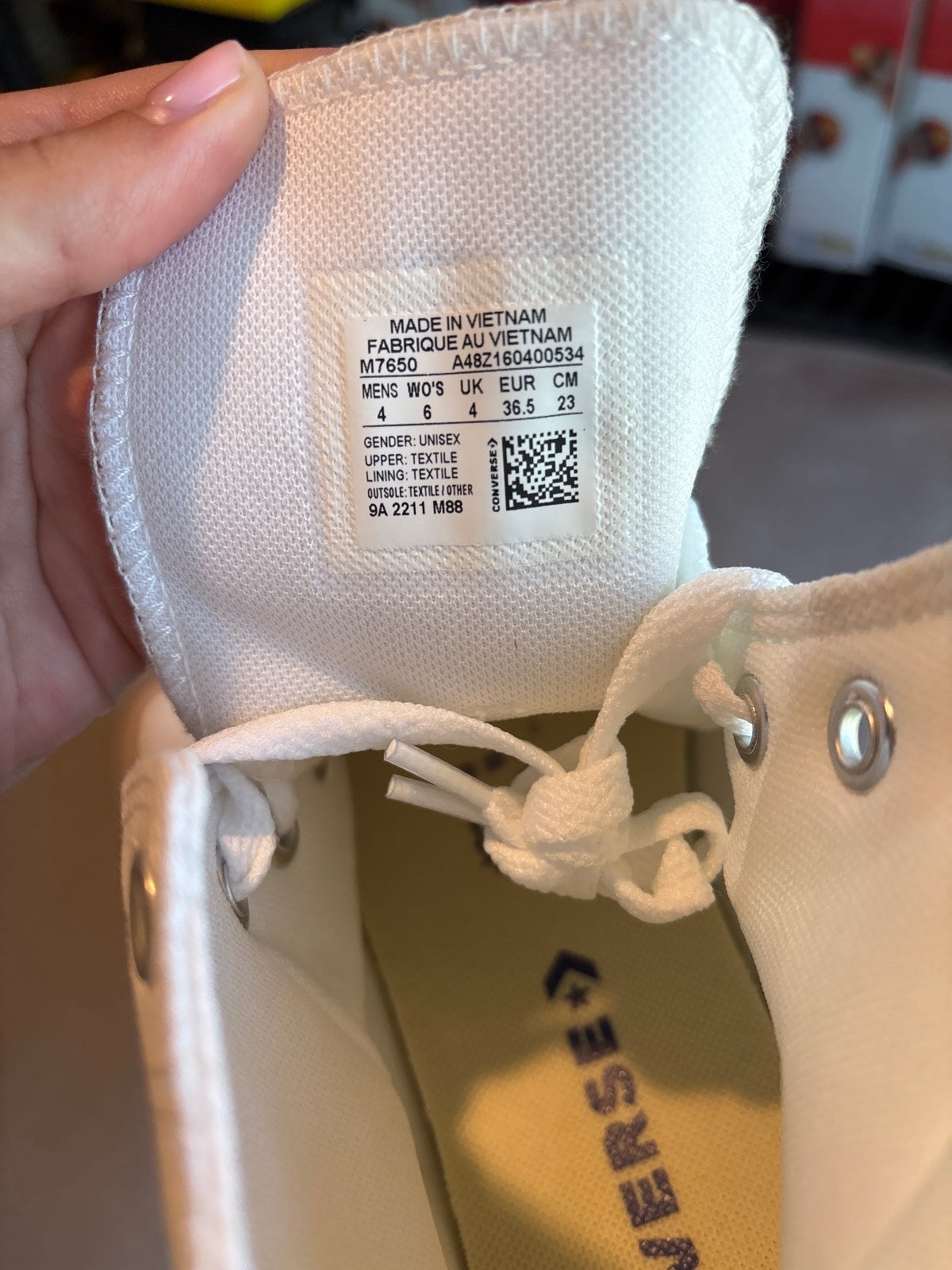 Converse Chuck Taylor All Star White High Top Size 6