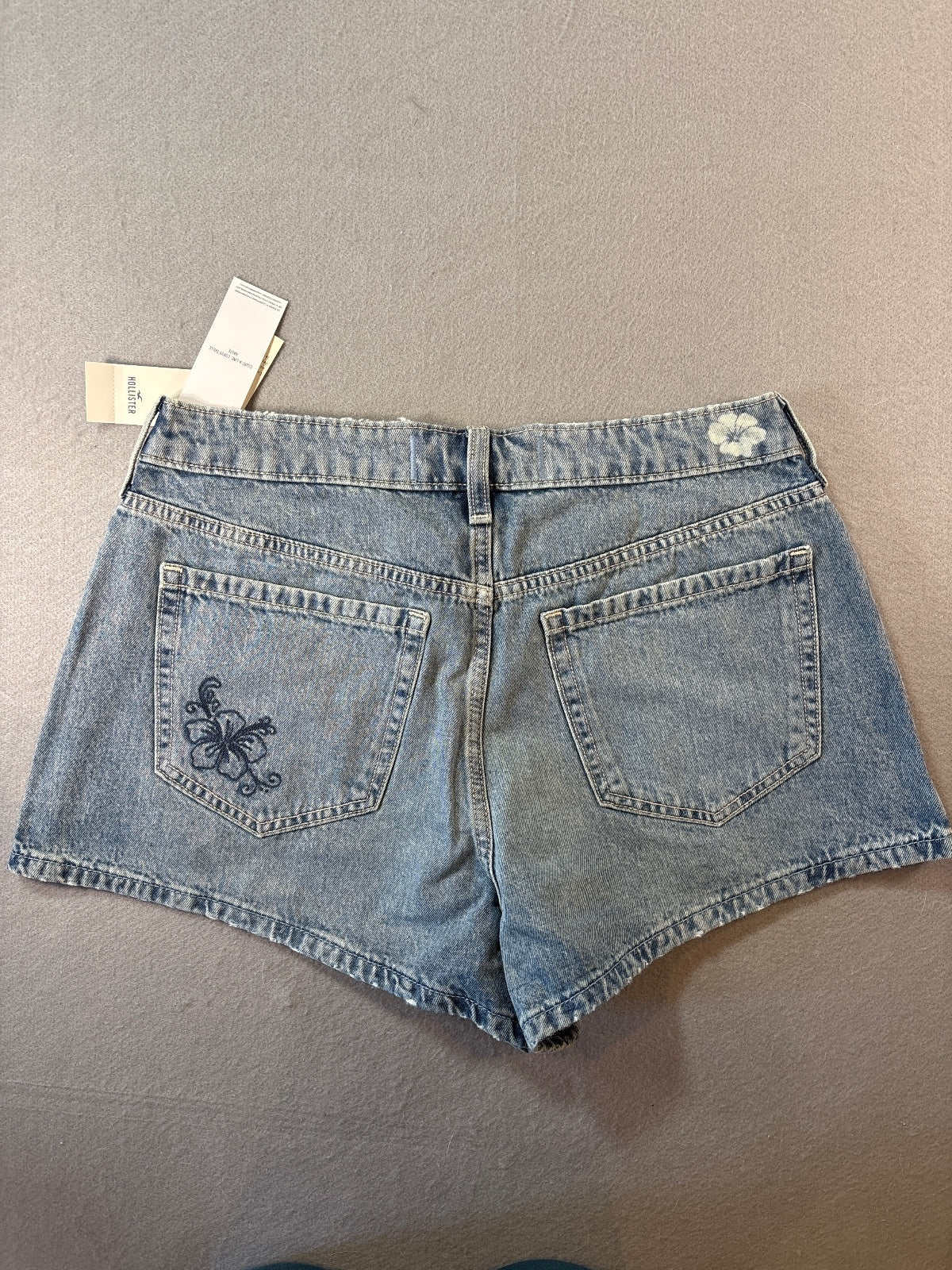 Hollister High-Rise A-Line Curvy Fit Denim Shorts Size 8