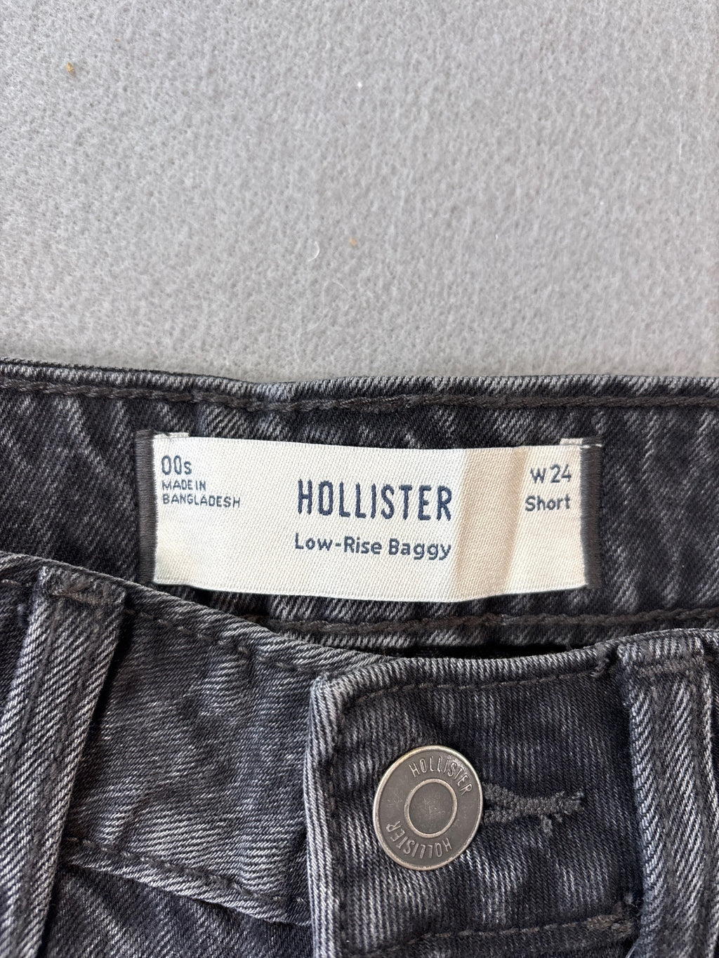 Hollister Low-Rise Baggy Jeans with Adjustable Waistband in