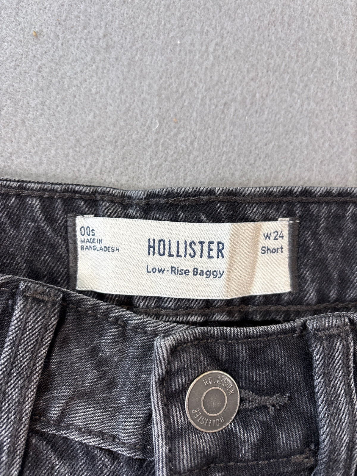 Hollister Low-Rise Baggy Jeans with Adjustable Waistband in