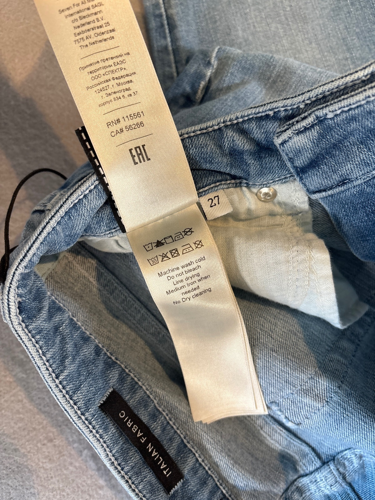 7 For All Mankind Low Skinny Iceflow Jeans Size 27