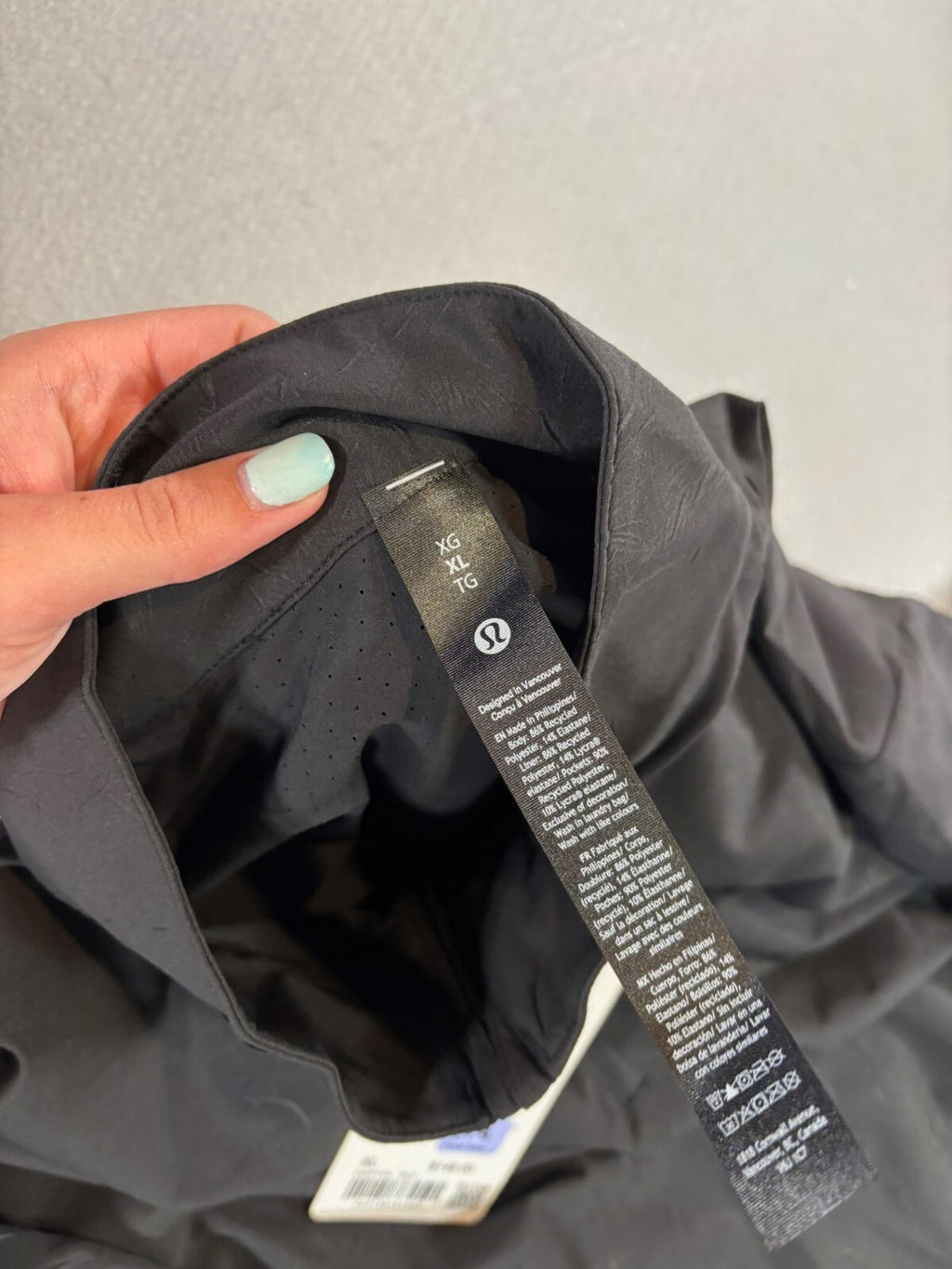 Lululemon Black Half-Zip Pullover Jacket XL