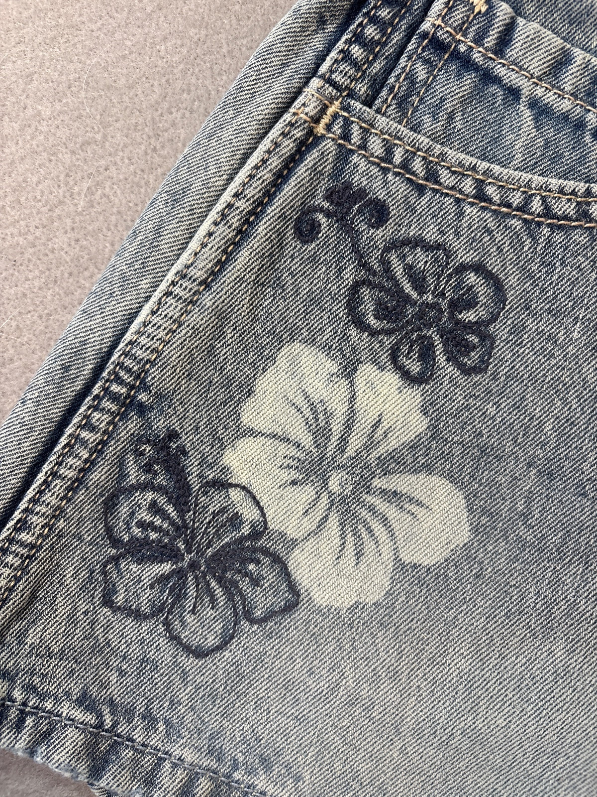 Hollister High-Rise A-Line Denim Shorts with Floral Embroder