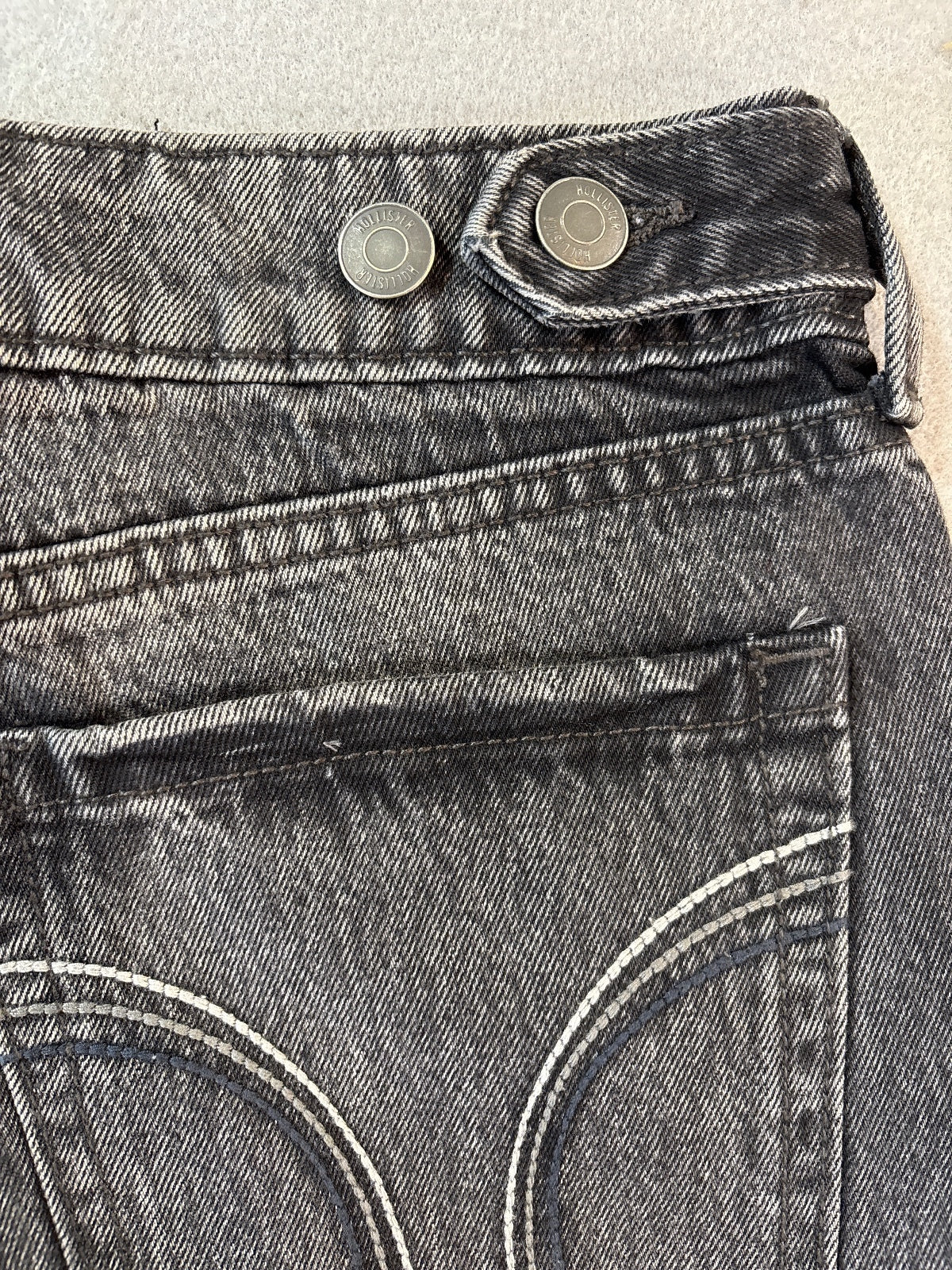 Hollister Low-Rise Baggy Jeans with Adjustable Waistband, W