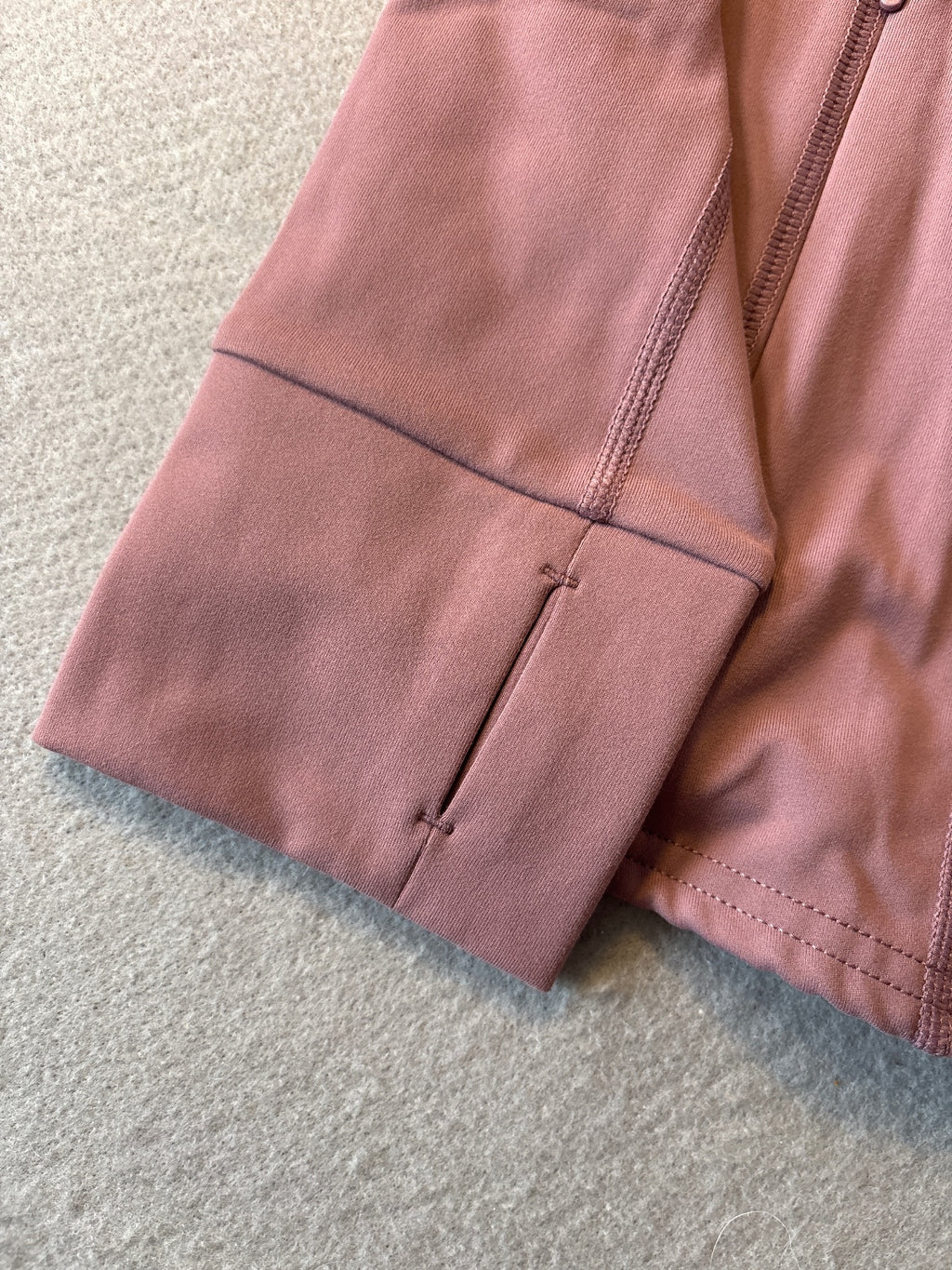 Fabletics Perfect Storm Train Jacket in Mushroom Mauve, Med