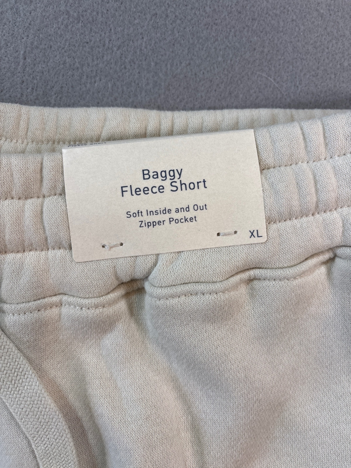 Hollister Baggy Fleece Shorts XL Cream Soft Zipper Pockets