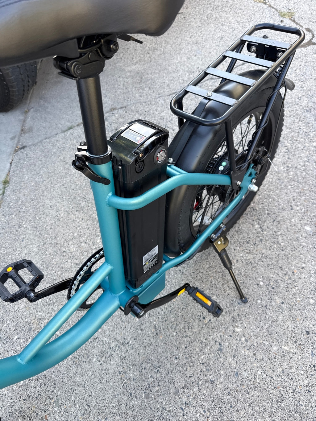 URLIFE Electric Bike with Shimano Gear System and Rear Rack