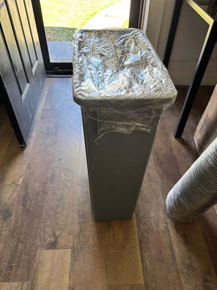 Rubbermaid Slim Trash Can with Lid, Gray