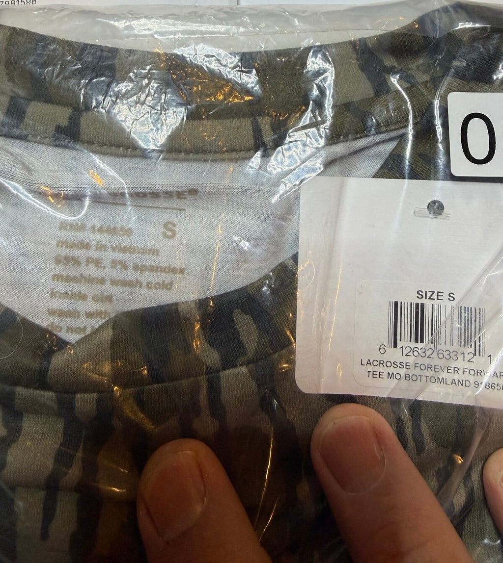 LaCrosse Men's Camouflage Short Sleeve T-Shirt Size Small