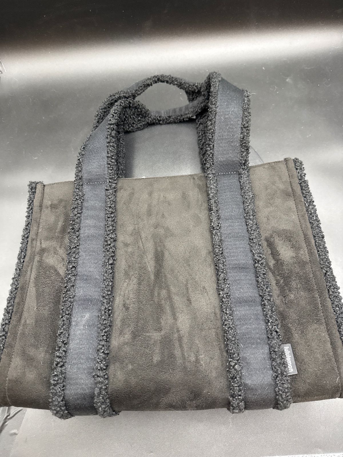 Lululemon Boxy Tote with Faux Shearling Trims Black